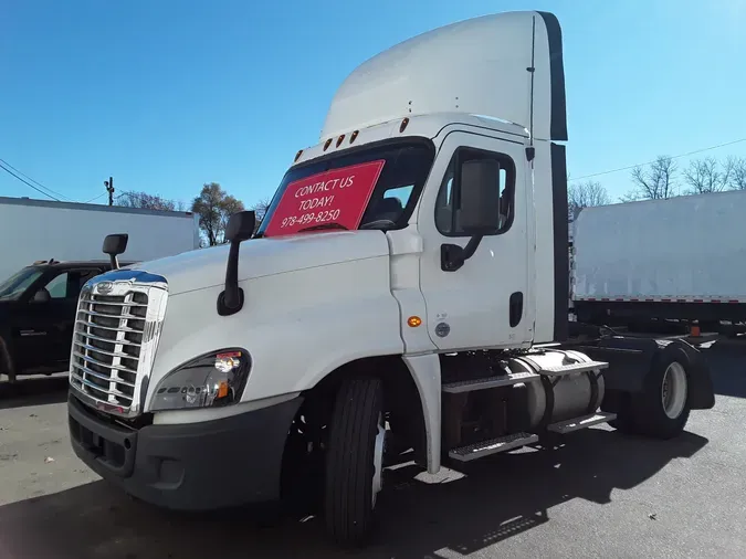 2018 FREIGHTLINER/MERCEDES CASCADIA 125