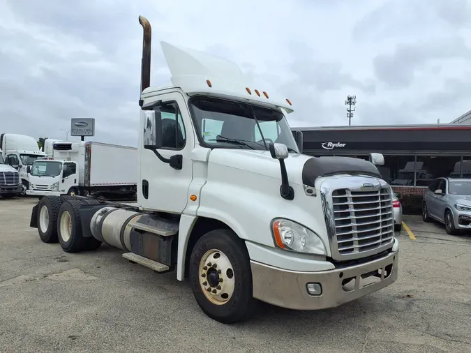 2018 FREIGHTLINER/MERCEDES CASCADIA 125