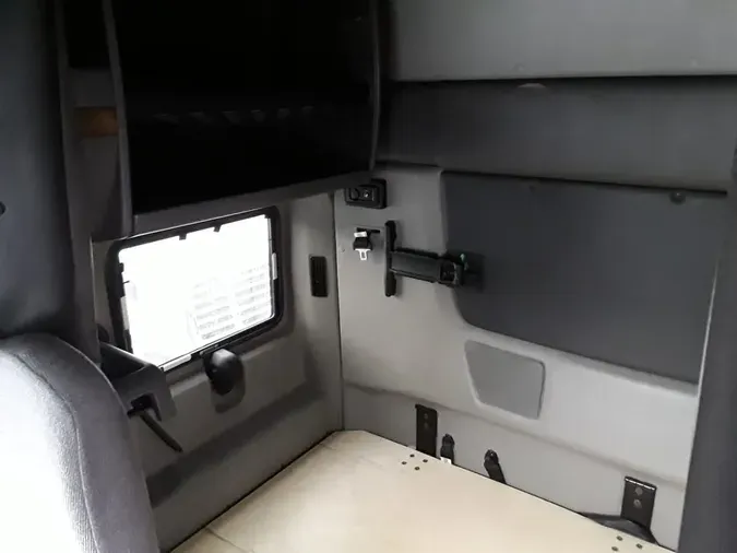 2020 NAVISTAR INTERNATIONAL LT625 SLPR CAB