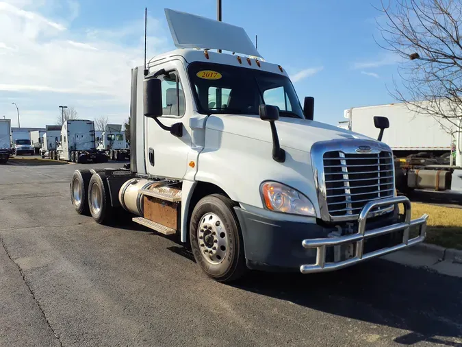 2017 FREIGHTLINER/MERCEDES CASCADIA 125