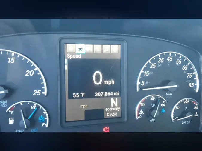 2019 Freightliner Cascadia 126ffc42f62579db5e5e4e41fd225af6be8
