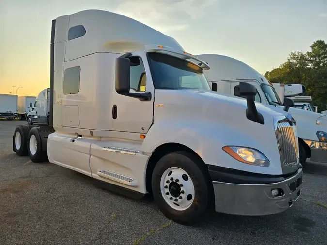 2020 NAVISTAR INTERNATIONAL LT625 SLPR CAB