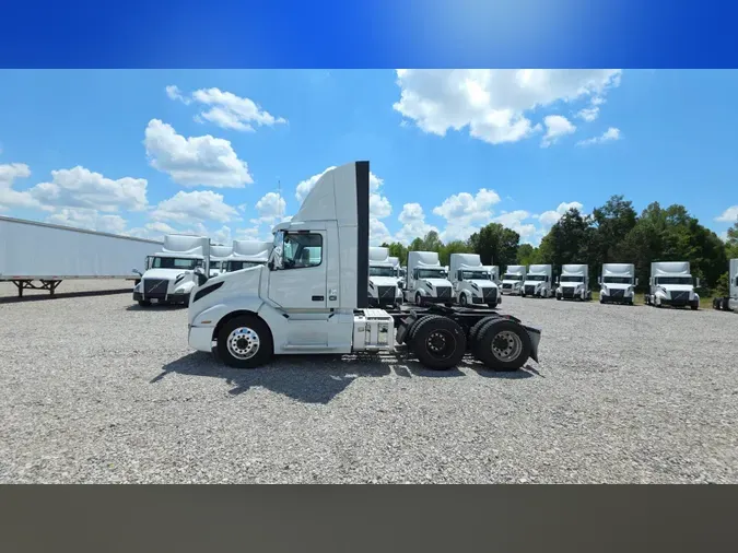 2019 Volvo VNL300ffc519e8b95f07bfae778a247a0704c1