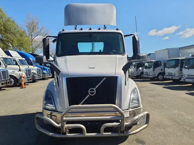 2019 VOLVO VNL