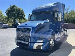 2019 VOLVO VNL760