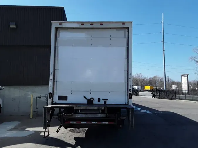 2019 FREIGHTLINER/MERCEDES M2 106