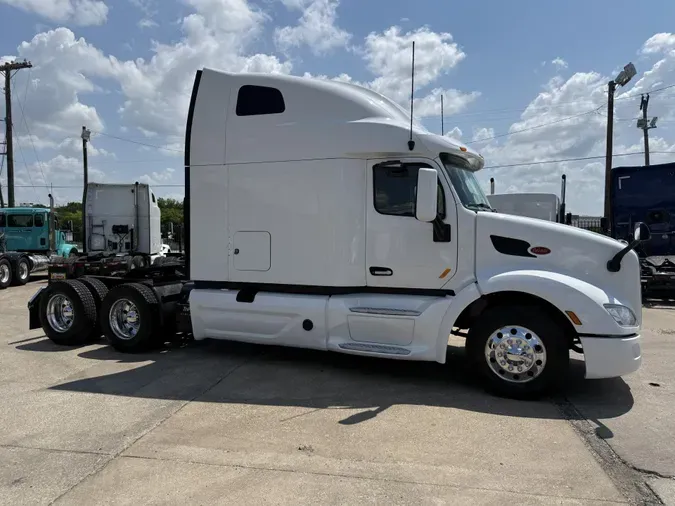 2022 Peterbilt 579