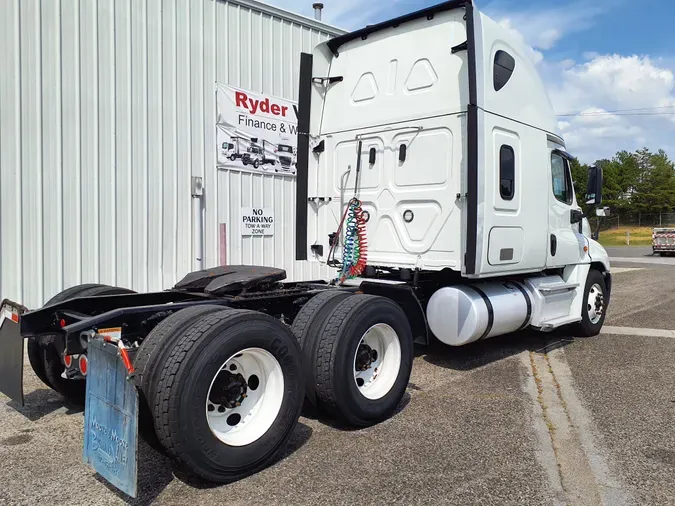 2019 FREIGHTLINER/MERCEDES CASCADIA 125