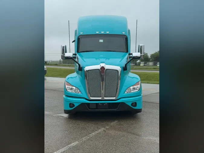 2023 KENWORTH T680