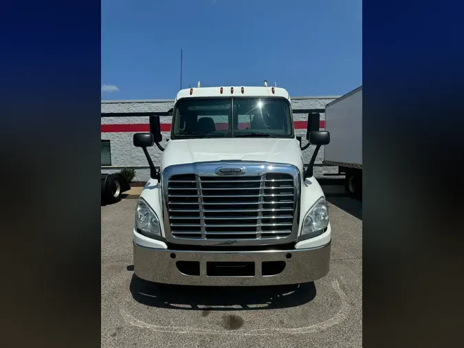 2018 FREIGHTLINER/MERCEDES CASCADIA 125