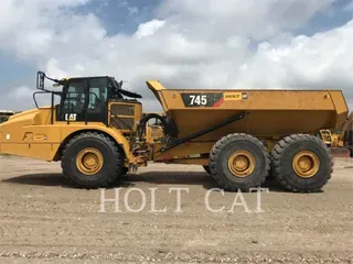 2018 Caterpillar 745