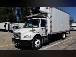 2015 Freightliner M2 106