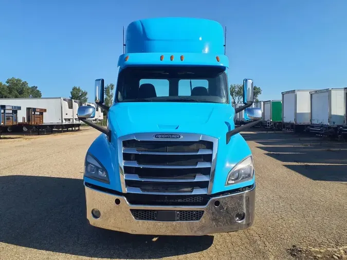 2020 FREIGHTLINER/MERCEDES NEW CASCADIA 126ffe394049639b63d6e2739bca369e42f