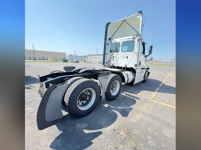 2018 FREIGHTLINER/MERCEDES NEW CASCADIA PX12664