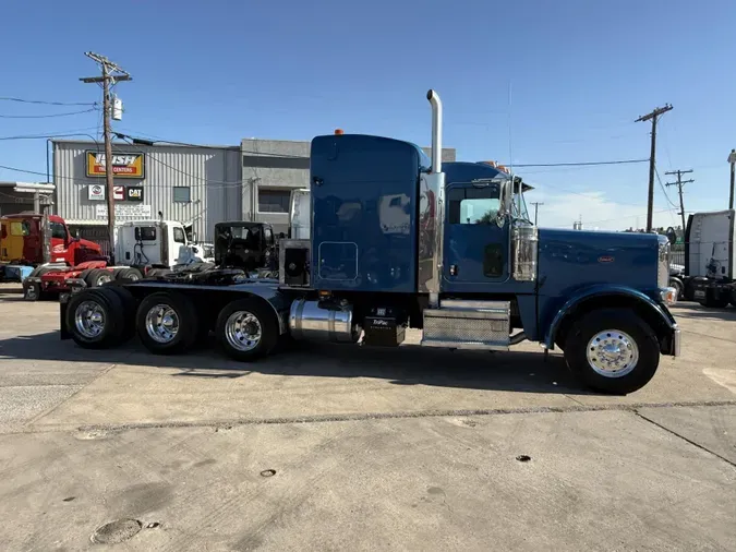 2022 Peterbilt 389ffe65d429982c1dcfb5414a3823c6598