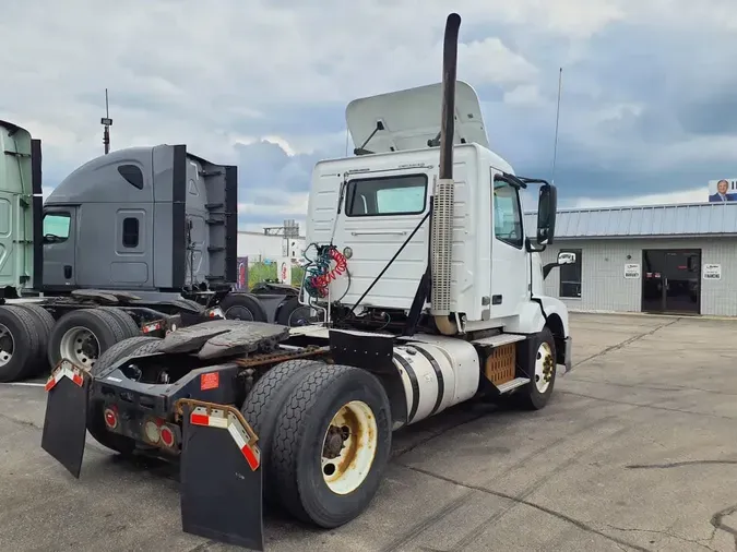 2016 VOLVO VNL42TRACTOR