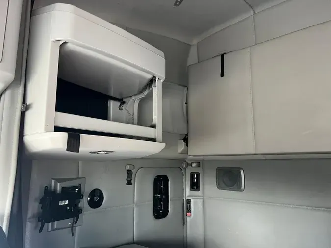 2022 Kenworth T680