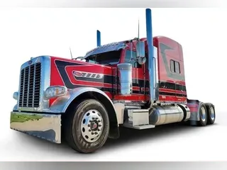 2022 Peterbilt 389