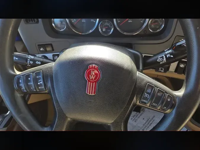 2021 KENWORTH T680ffeb68fa17d0c0eae98a0a50e5b4b25a