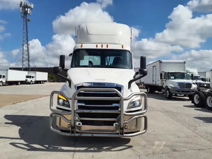 2020 FREIGHTLINER NEW CASCADIA 116