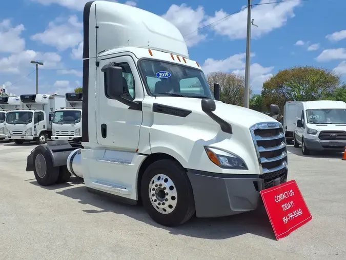 2019 FREIGHTLINER/MERCEDES NEW CASCADIA 126