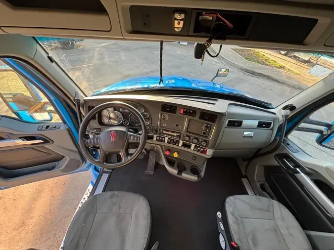 2022 Kenworth T680