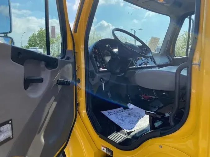 2020 Freightliner Business Class M2 106