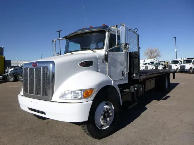 2020 Peterbilt 337
