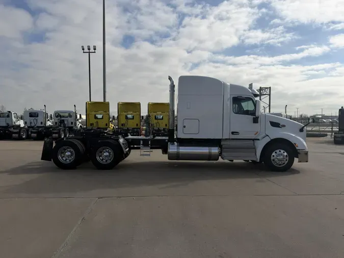 2020 Peterbilt 579fff5a3840b07d3f1c88c52ee24c31d3f
