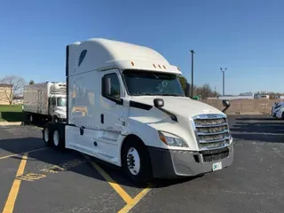 2020 FREIGHTLINER T12664ST
