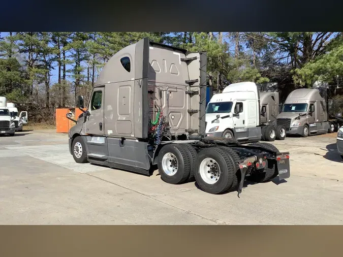 2024 Freightliner Cascadia