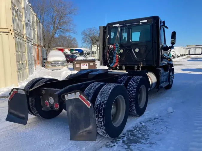2016 FREIGHTLINER/MERCEDES CASCADIA 125