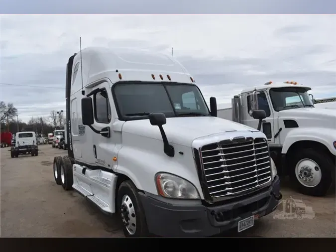 2011 FREIGHTLINER CASCADIA 125ffffd8d0159edc2dec19ce9d006296ab